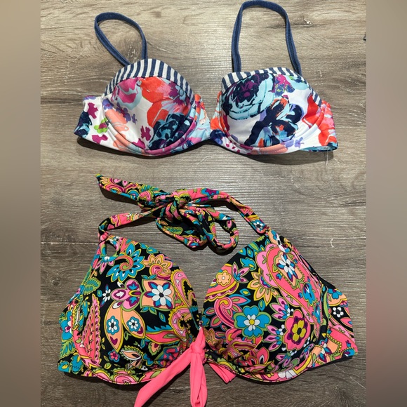 Two Victoria's Secret Bikini Tops - Picture 3 of 5
